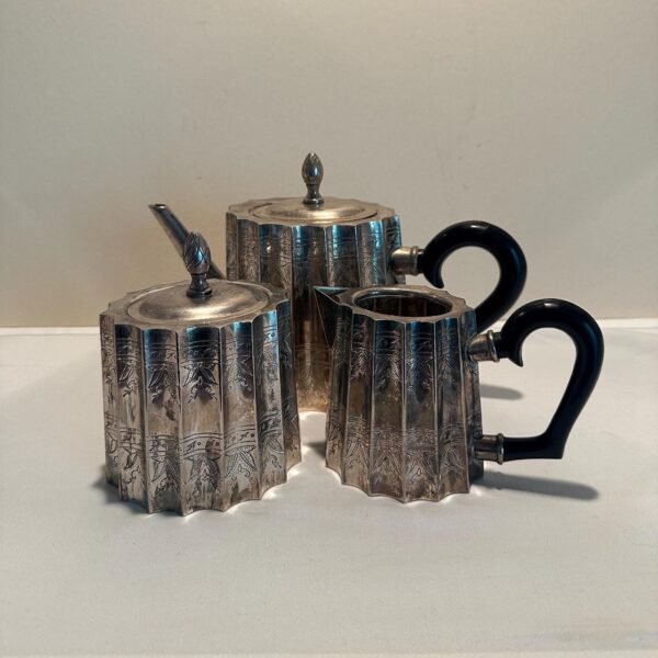 Unique Vintage International Silver Co. Teapot, Sugar Bowl and Creamer