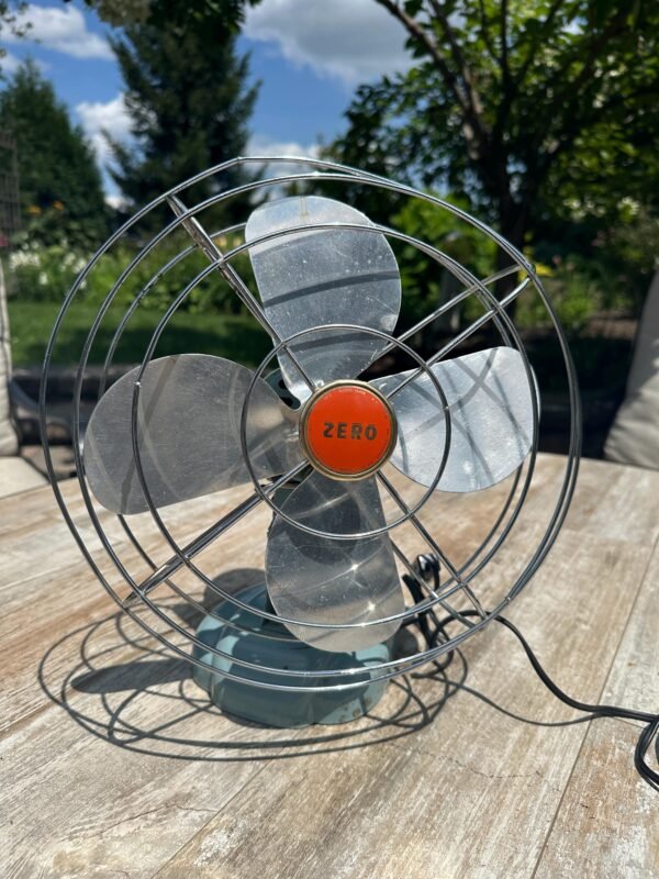 1950s McGraw Edison Zero Oscillating 4 Blade Fan - Image 5