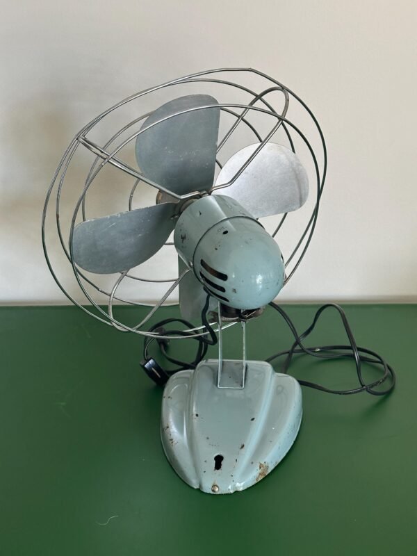 1950s McGraw Edison Zero Oscillating 4 Blade Fan - Image 10