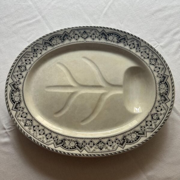 Circa 1860s Antique Ironstone Meat Platter Rare Pattern Style and Size - Image 2