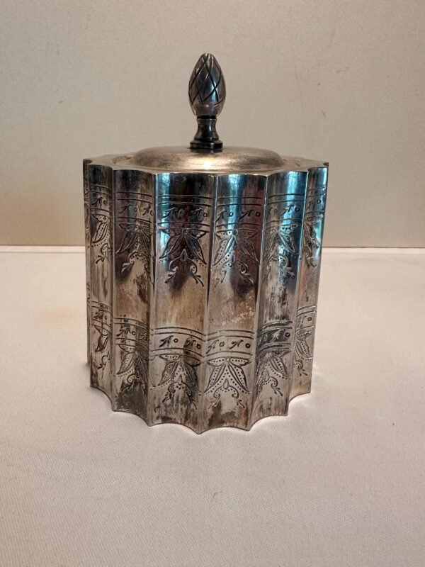 Unique Vintage International Silver Co. Teapot, Sugar Bowl and Creamer - Image 8