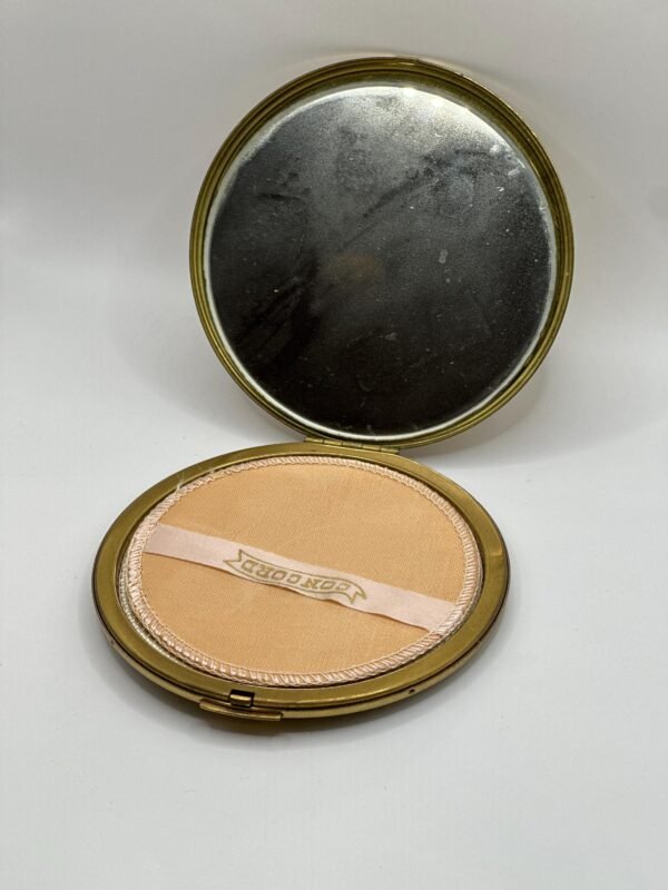 Vintage Powder Compact Large Flapjack Style - Image 4