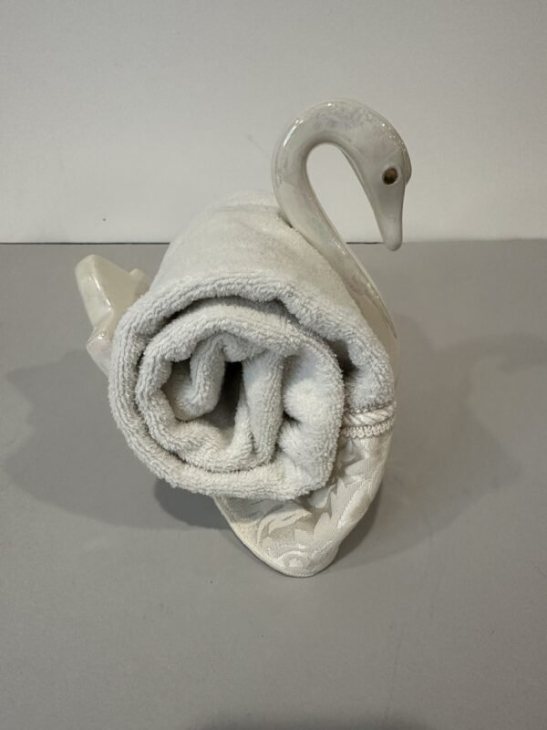 1970s Swan Bathroom Towel Holder, Iridescent Powder Room Decor - Image 7