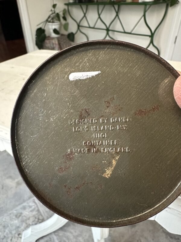 Vintage Biscuit Tea or Sweets Tin Daher Design - Image 2