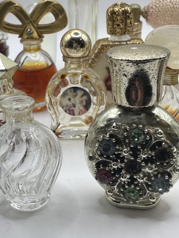 A Display of 20 Mini Vintage Perfume Bottles - Image 2