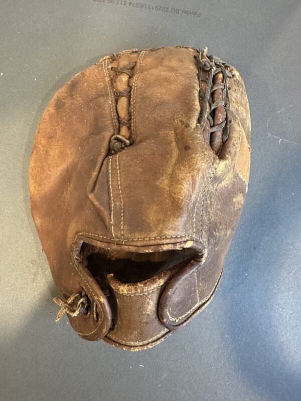 1940s Nokona J315 Baseball Glove Collectible Baseball Memorabilia - Image 3