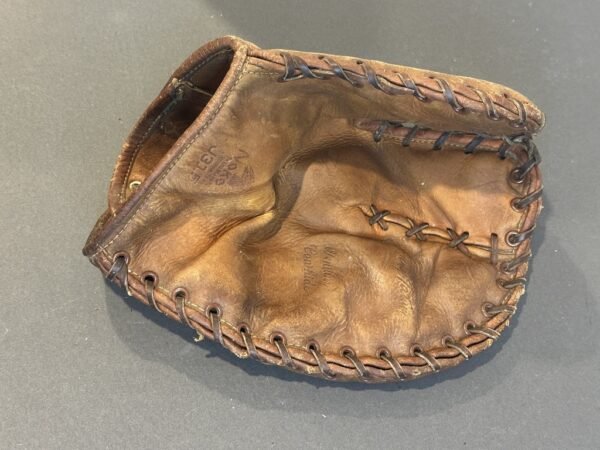 1940s Nokona J315 Baseball Glove Collectible Baseball Memorabilia - Image 5