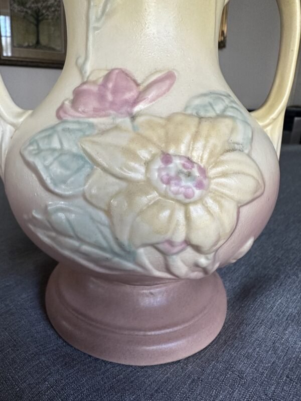 Vintage Hull Magnolia 2 Handled Ewer Shaped Vase No. 3 - Image 6