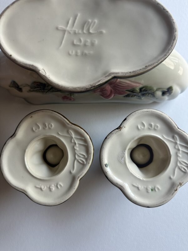 Hull Woodland 1950s Console Bowl and Matching Candlestick Holders - Image 4