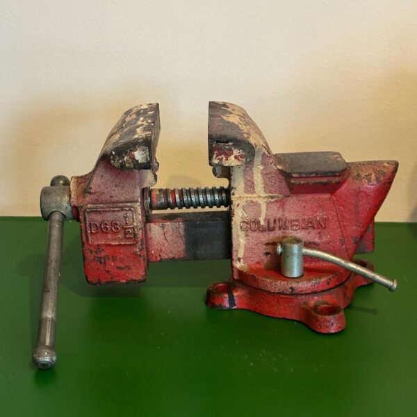 1960s Vintage Columbian Red Arrow D63 1/2 Vise