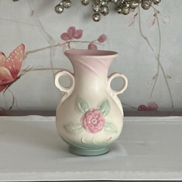 Collectible 1940s Hull Camellia Rose Ring Handled Vase No. 135
