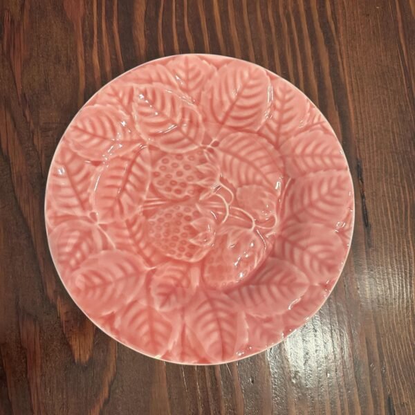Vintage Bordallo Pinheiro Portugal Pink Strawberries salad or dessert plate